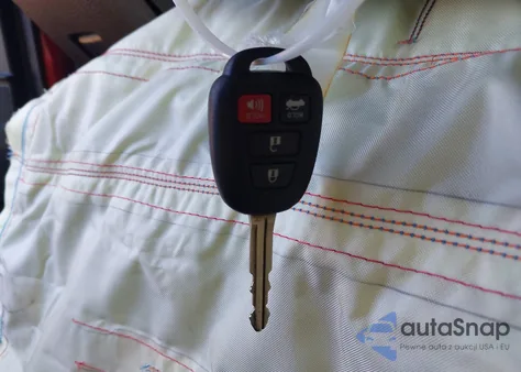 2015 Toyota Corolla Le из США, поврежденный, VIN 2T1BURHE4FC299556